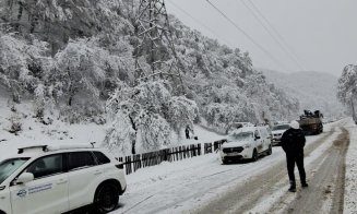 Eroii din noapte care reaprind lumina! Lupta contra cronometru a echipelor DEER din Munții Apuseni în întuneric, frig și zăpadă