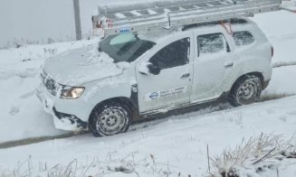 Eroii din noapte care reaprind lumina! Lupta contra cronometru a echipelor DEER din Munții Apuseni în întuneric, frig și zăpadă