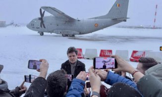 Cât a costat zborul lui Nicușor Dan de la Paris. Acum câțiva ani era de 6 ori mai scump