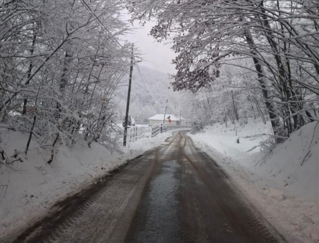 Cum se circulă pe drumurile județene din Cluj. Numărul unde se pot face sesizări