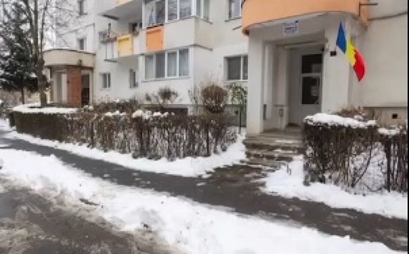 Emil Boc, mulțumiri pentru cei care și-au curățat zăpada din fața locuințelor