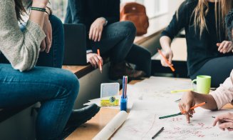 Cât costă, de fapt, să fii student? "Coșul minim în plină austeritate: Cheltuieli de peste 2.000 lei"