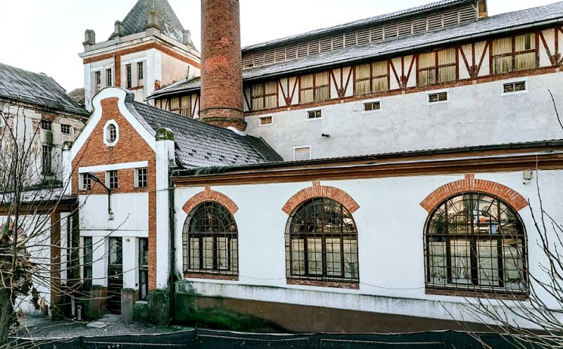 Fostă fabrică de bere din Cluj, scoasă la vânzare pentru aproape 3 milioane de euro: ”Reperul rar al patrimoniului industrial transilvănean” ar putea deveni hotel boutique