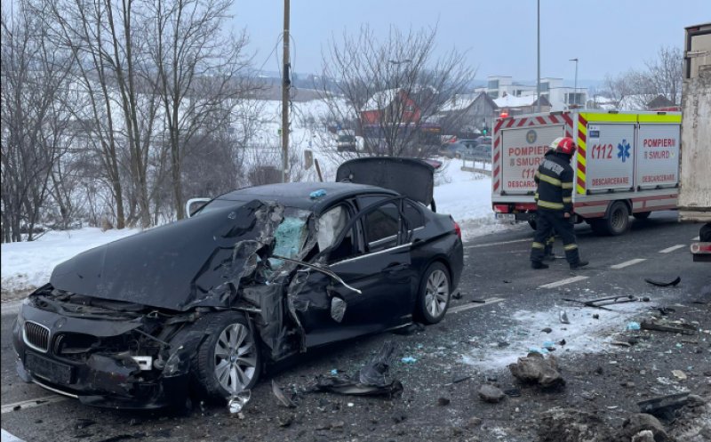 Accident rutier pe o stradă din Cluj. Trafic îngreunat