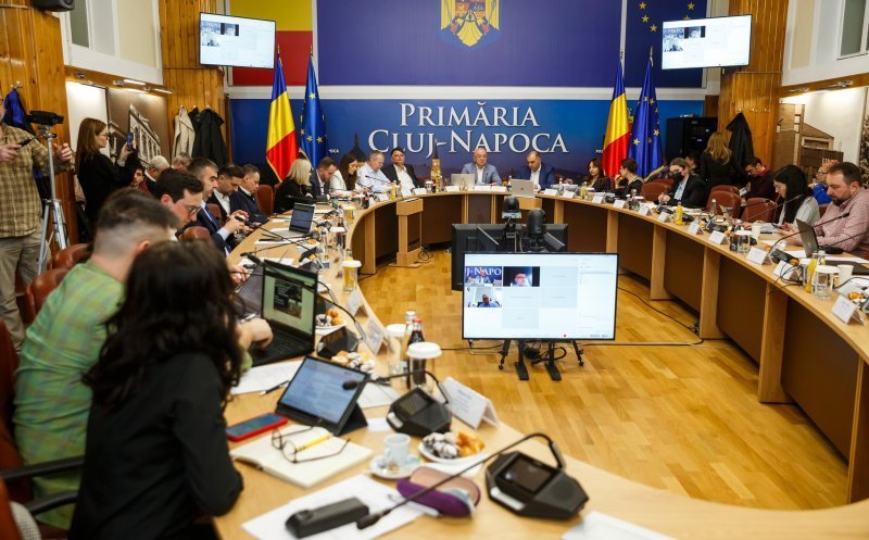 Ce se întâmplă cu salariile angajaților din Primăria Cluj-Napoca în 2026? Guvernul vrea tăieri de venituri și reduceri de posturi
