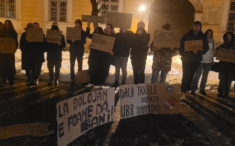 Studenți de la UBB, în stradă împotriva majorării taxelor de școlarizare: “Profitul vostru costă viitorul nostru”