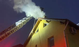 Arde un imobil de pe strada Soporului din Cluj. Echipajele de pompieri au intervenit