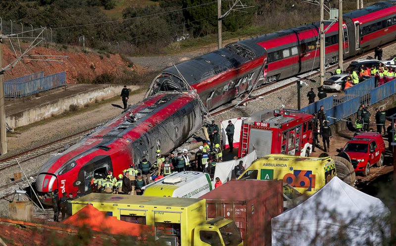 Tragedia accidentului feroviar din Spania în cifre: 43 de persoane dispărute raportate, 40 de cadavre găsite, peste 150 de răniți
