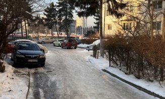 Clujul, un mare patinoar: ”Alunecăm încontinuu și facem 20 de minute până la ghena de gunoi”