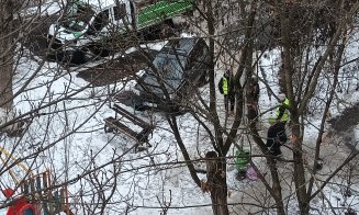 Decât nimic, mere și așa: Pauză - pauză - lopată - pauză. Se sparge ”patinoarul” de pe Padin?