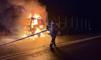 Incendiu pe centura Vâlcele–Apahida: Un TIR, cuprins de flăcări. De la ce a pornit focul