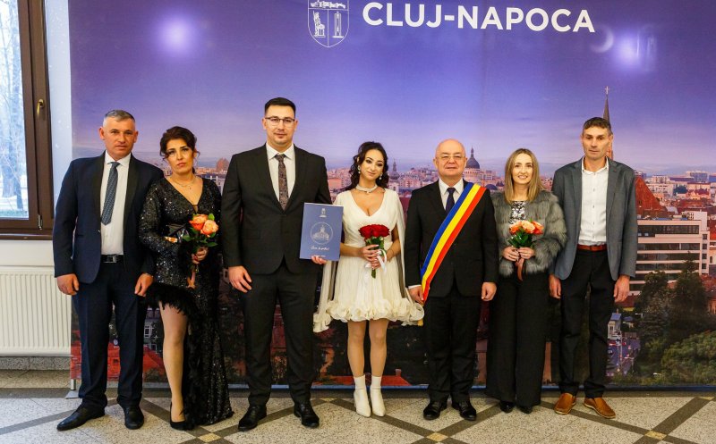 Cuplurile din Cluj și-au unit destinele la Casino din Parcul Central. Emil Boc: “Casă de piatră tinerelor familii”