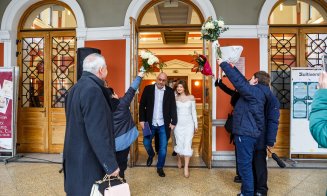 Cuplurile din Cluj și-au unit destinele la Casino din Parcul Central. Emil Boc: “Casă de piatră tinerelor familii”