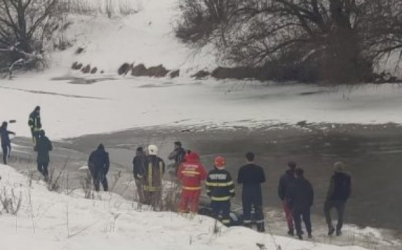 Prefectura Cluj, avertisment dur pentru părinți: nu lăsați copiii pe apele înghețate. Recent, o tragedie a avut loc pe Someș