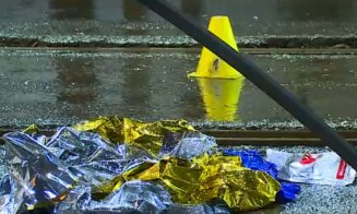 Pieton lovit MORTAL de tramvai. Traversa strada neregulamentar