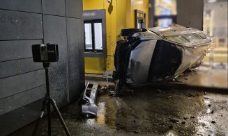 Ce transmit polițiștii clujeni despre accidentul cu mașina care a intrat în restaurant la VIVO / Șoferul care a reușit ”performanța” NU avea permis