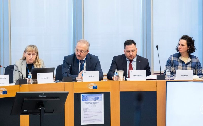 Vasile Dîncu, mesaj manifest: „Democrația nu poate fi apărată prin eliminarea tuturor riscurilor. Ea supraviețuiește prin gestionarea lor deschisă”