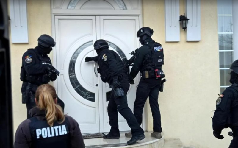 Fosta iubită a lui Adrian Kreiner, ucis prin tortură, ar fi implicată într-o crimă. Este acuzată că a învățat o tânără cum să își omoare mama ca să îi ia averea