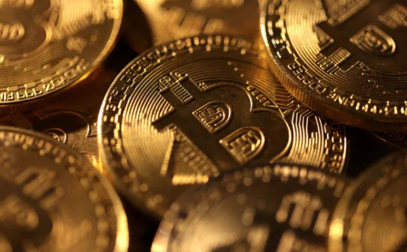 O mică greșeală... :) Clienții unei platforme de criptomonede au primit, accidental, 44 de miliarde de dolari în bitcoini