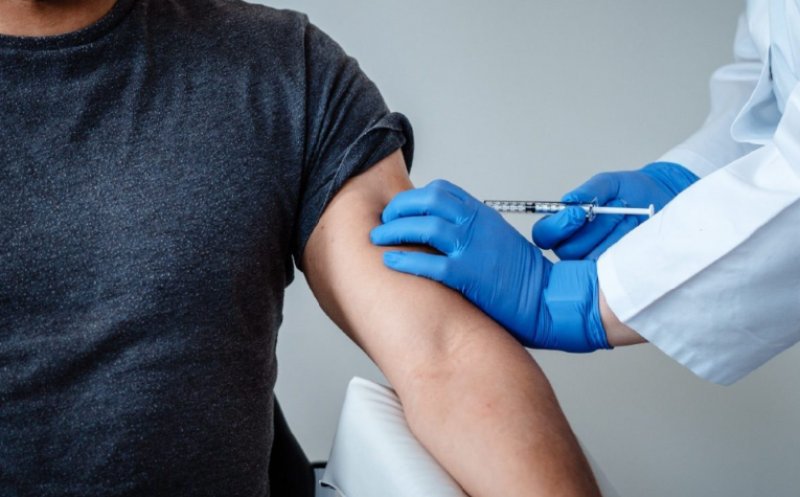 Ce rol are vaccinarea anti-HPV la bărbaţi? / Vârsta până la care se face vaccinul gratuit