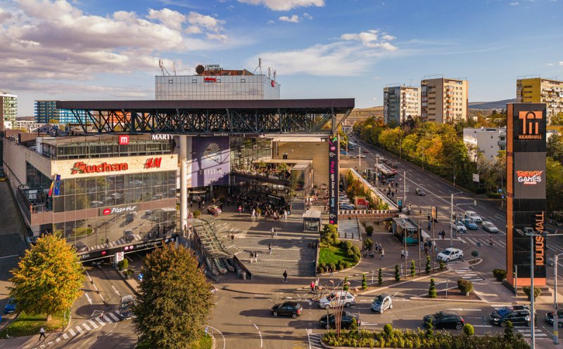 Învață cum să eviți accidentele și să fii responsabil la volan! Campania CARS ajunge la Iulius Mall Cluj în acest weekend