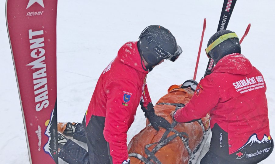 Alarmă pe munte: intervenții și la Cluj. Zeci de turiști salvați și transportați de urgență la spital