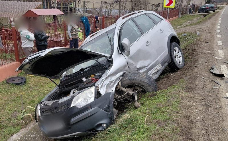Accident rutier în Cluj. Cinci persoane rănite, inclusiv doi copii. A intervenit elicopterul SMURD