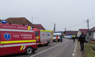 Accident rutier în Cluj. Cinci persoane rănite, inclusiv doi copii. A intervenit elicopterul SMURD