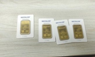 Descoperire uimitoare la vamă: Un britanic care se îndrepta spre Cluj a fost prins cu lingouri de aur. Cât valorează acestea