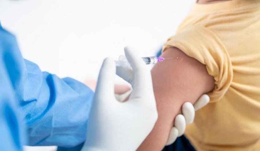 România, în plină criză a vaccinării. Aproape jumătate dintre copii nu au nici măcar prima doză împotriva rujeolei