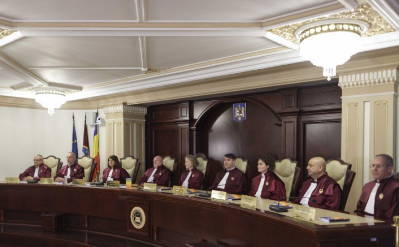 CCR a acceptat tăierea pensiilor speciale pentru magistrați