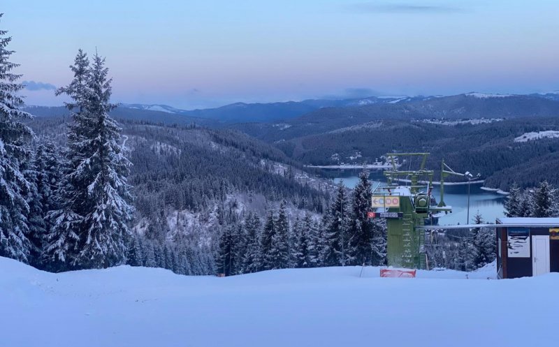 Zăpadă proaspătă la Mărișel: ”Totul este pregătit. Ne vedem pe pârtie!”