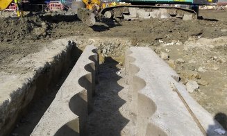 METROU CLUJ. Etapa piloților plastici a trecut de jumătate. Puțul de lansare al ''cârtițelor'', echivalentul unei clădiri cu 8 etaje