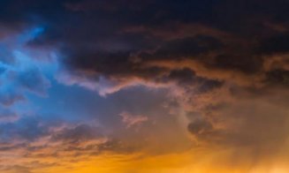 ALERTĂ meteo: Cer roșu ca focul și ploi "de sânge"! Ce se întâmplă deasupra Europei