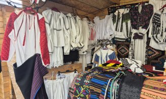 Turul târgurilor de mărțișoare din Cluj-Napoca: De la obiecte lucrate manual, la flori, dulciuri și bucate tradiționale. Ce prețuri sunt