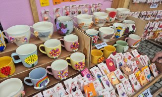 Turul târgurilor de mărțișoare din Cluj-Napoca: De la obiecte lucrate manual, la flori, dulciuri și bucate tradiționale. Ce prețuri sunt