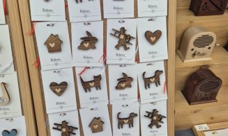 Turul târgurilor de mărțișoare din Cluj-Napoca: De la obiecte lucrate manual, la flori, dulciuri și bucate tradiționale. Ce prețuri sunt