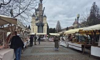 Turul târgurilor de mărțișoare din Cluj-Napoca: De la obiecte lucrate manual, la flori, dulciuri și bucate tradiționale. Ce prețuri sunt