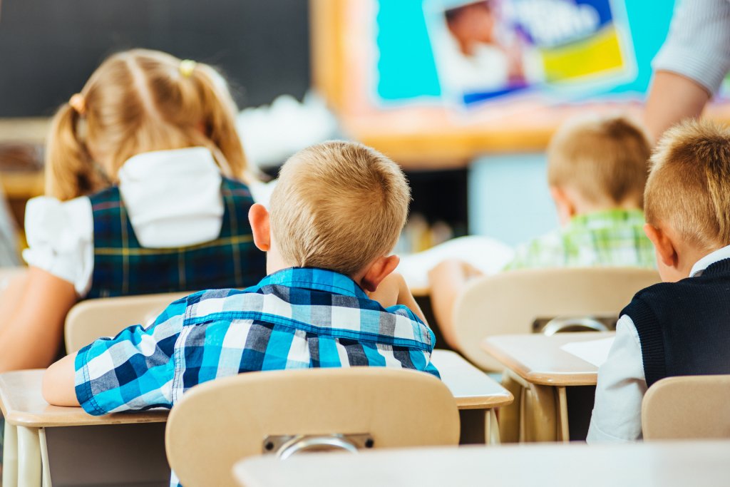 Înscrieri clasa pregătitoare 2026. Când pot fi depuse cererile și cine este obligat să-și înscrie copilul