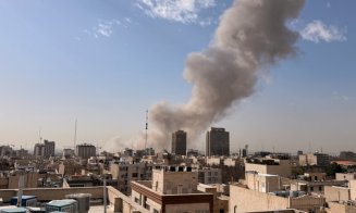 SUA și Israel au atacat Iranul. Explozii și fum gros la Teheran