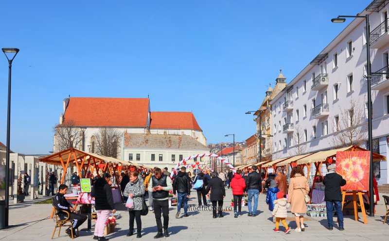 Primăvara a sosit la Turda: Târgul Mărțișorului e deschis până pe 8 martie