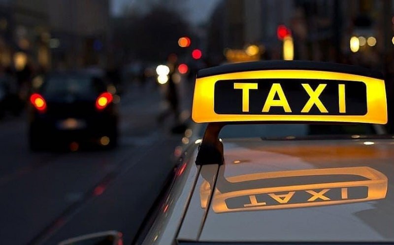 Taximetriștii din Cluj declară „război” platformelor de transport alternativ și sesizează Comisia Europeană