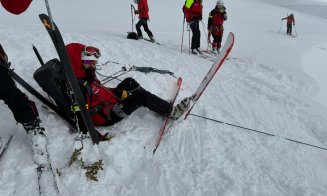 Doi clujeni cuceresc Munții Bucegi și devin salvatori montani atestați după doi ani de pregătire intensă