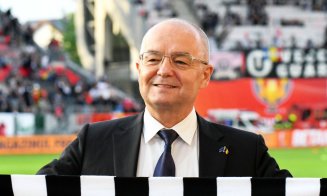 Emil Boc: "Universitatea Cluj, de la liga a IV-a până în playoff - o mândrie pentru oraș. Vă așteptăm luni la meci!"