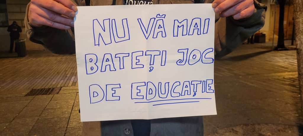 Studenții ies din nou în stradă la Cluj! Manifestație programată, în fața Prefecturii, împotriva tăierii burselor și a facilităților