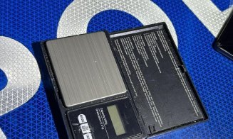 Afacere cu droguri dejucată la Cluj. „Cristal” ascuns pe malul râului Someșului