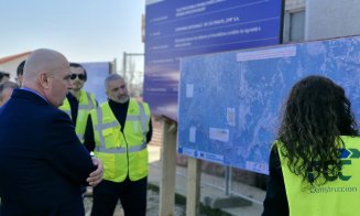 Premierul Bolojan, vizită pe șantierul de pe calea ferată Cluj - Episcopia Bihor: “Penalități pentru constructori”