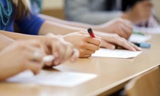 Simulare Evaluare Națională 2026 la Cluj: peste 5.700 de elevi din clasele a VIII-a încep luni probele scrise