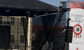 Atmosferă de sărbătoare la Cluj-Napoca: Sute de oameni pe străzile din centrul orașului de Ziua Maghiarilor de Pretutindeni