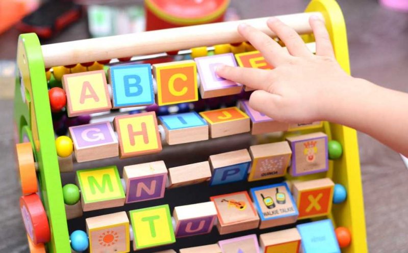 Calendarul înscrierilor la creșe și grădinițe. Când trebuie părinții să completeze cererile